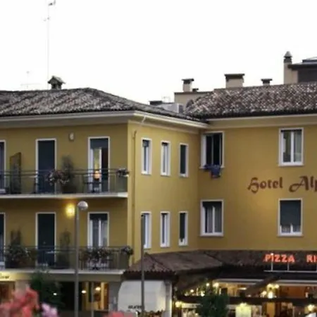 Hotel Alpino