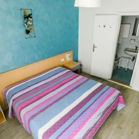 Alpino Hotel 2*