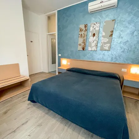 Alpino Hotel 2*