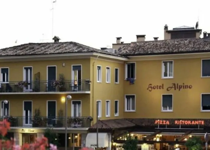 호텔 Alpino
