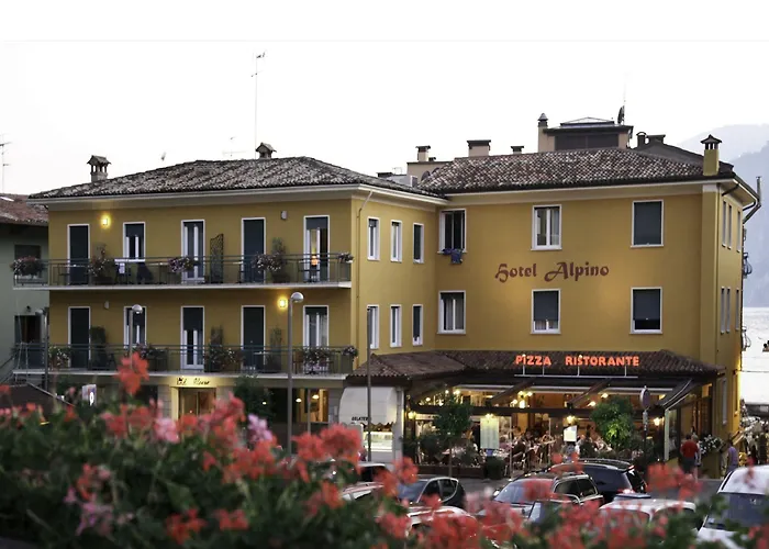 Alpino 호텔