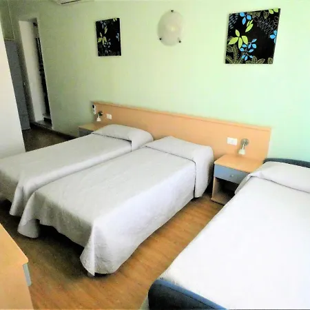Alpino Hotell 2*