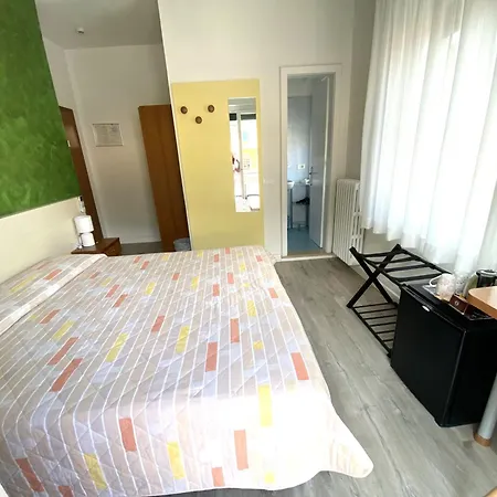 Alpino Hotell 2*